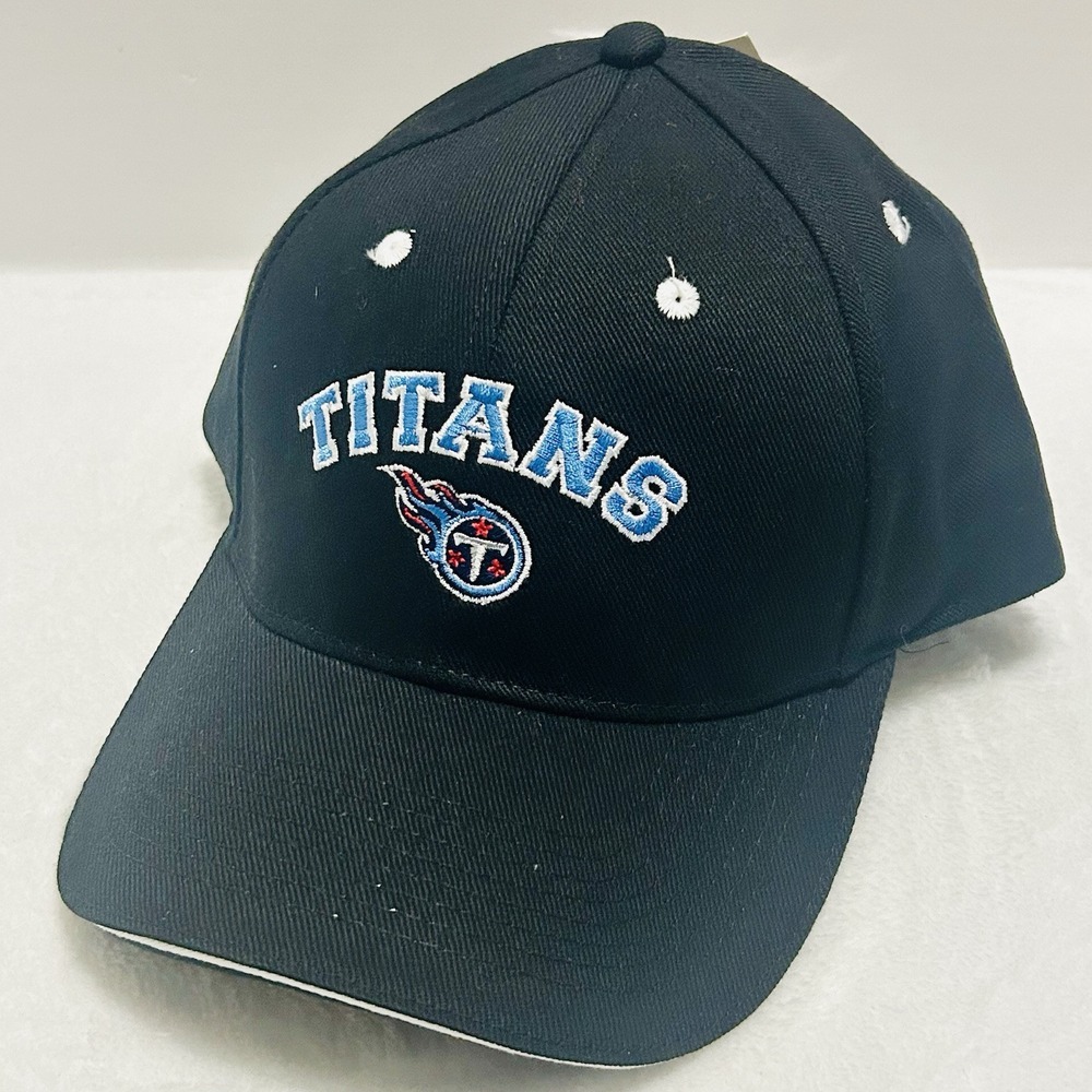 Game Day Vintage Tennessee Titans Adjustable Hat Cap Strap Black NFL‎ Football
